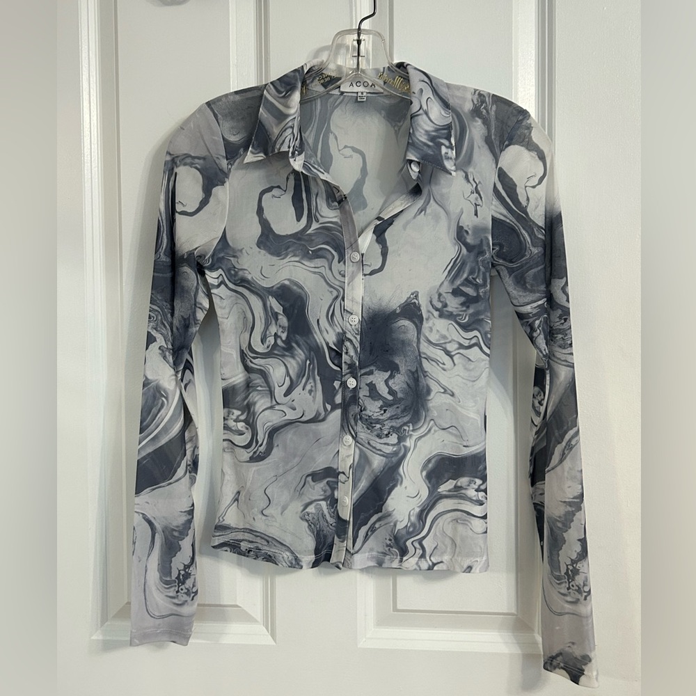 Cute patterned sheer shirt